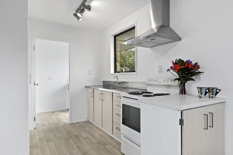 Photo of property in 95b Oakfield Crescent, Pukete, Hamilton, 3200