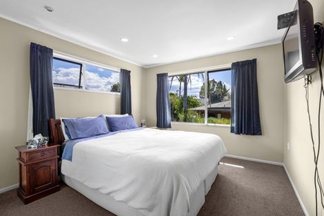 Photo of property in 8 Duncansby Road, Stanmore Bay, Whangaparaoa, 0932