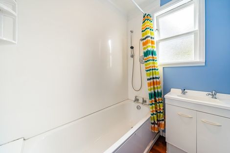 Photo of property in 4 Collett Street, Naenae, Lower Hutt, 5011