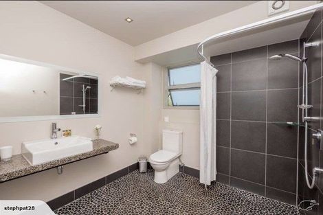 Photo of property in 1a Burgess Hill Road, Burgess Park, New Plymouth, 4371