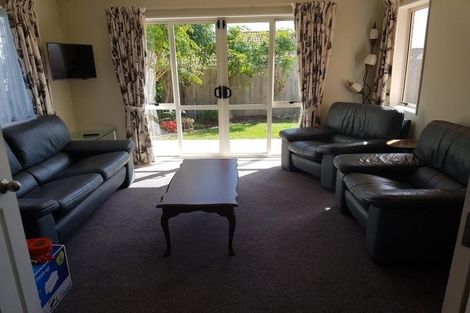 Photo of property in 4 Cathcart Close, Pukekohe, 2120