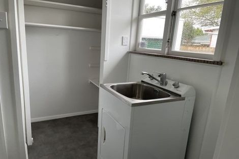 Photo of property in 15 Botanical Road, Takaro, Palmerston North, 4412