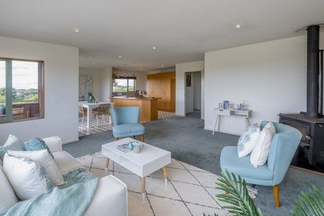 Photo of property in 37 Manuka Street, Otaki Beach, Otaki, 5512