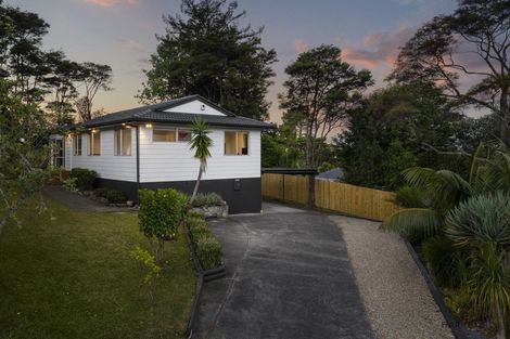 Photo of property in 7 Stallard Place, Glen Eden, Auckland, 0602