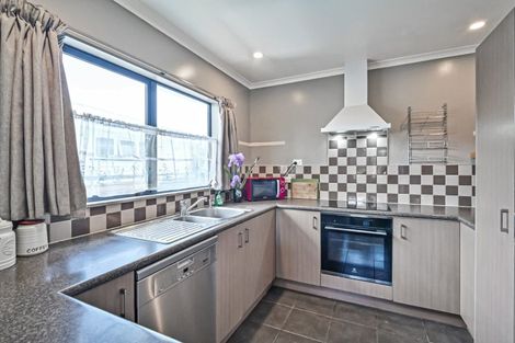 Photo of property in 1 Hyla Road, Haumoana, 4102