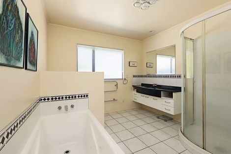 Photo of property in 12 Poraiti Road, Poraiti, Napier, 4182