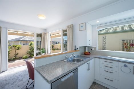 Photo of property in 13 Vining Crescent, Stoke, Nelson, 7011