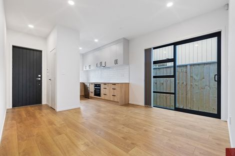 Photo of property in 9 Tapuwae Way, Mangere Bridge, Auckland, 2022