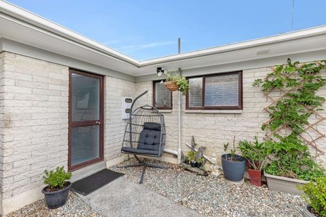 Photo of property in 2/99 Seddon Street, Pukekohe, 2120