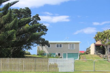 Photo of property in 77 Dillon Street, Waihi Beach, 3611