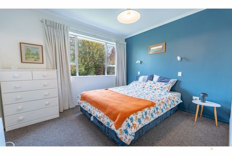 Photo of property in 60 Timaru Road, Waimate, 7924