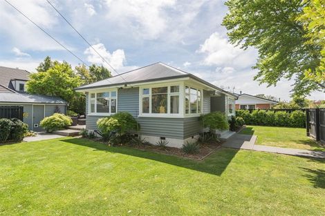 Photo of property in 98 Hamilton Avenue, Ilam, Christchurch, 8041