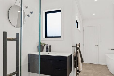 Photo of property in 74 Harbour View Road, Point Wells, Warkworth, 0986