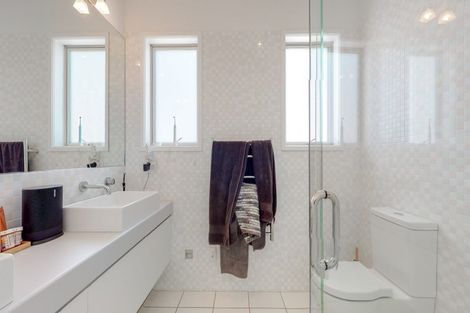 Photo of property in 143 Derwent Street, Island Bay, Wellington, 6023