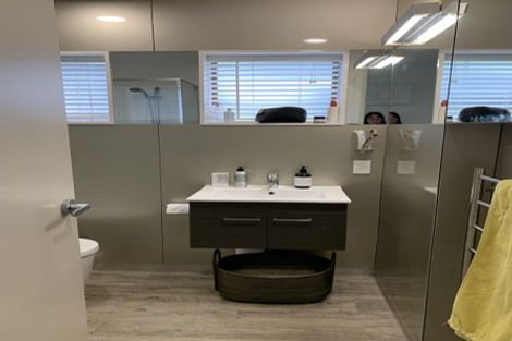 Photo of property in 3/27 Rangitoto Terrace, Milford, Auckland, 0620