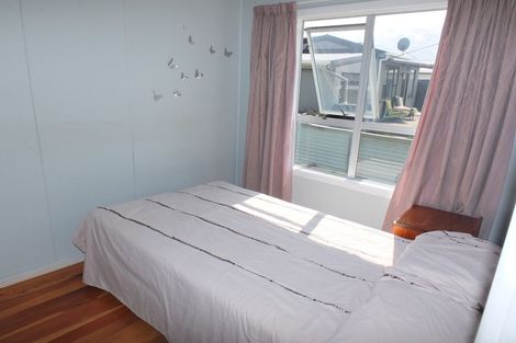 Photo of property in 8 Thomas Place, Foxton Beach, Foxton, 4815