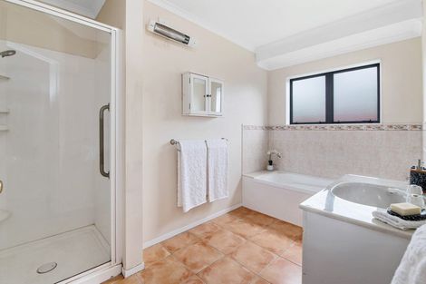 Photo of property in 73 Hodgkins Street, Pukehangi, Rotorua, 3015