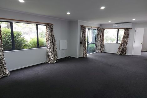 Photo of property in 1 Messines Avenue, Silverstream, Upper Hutt, 5019