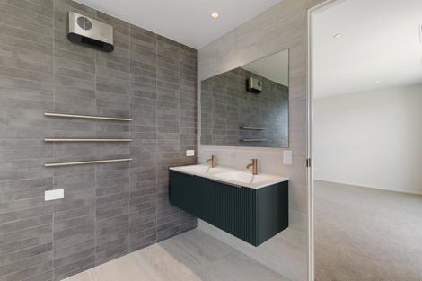 Photo of property in 6 Red Deer Rise, Kelvin Heights, Queenstown, 9300