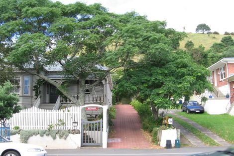 Photo of property in 2/98 Victoria Road, Devonport, Auckland, 0624