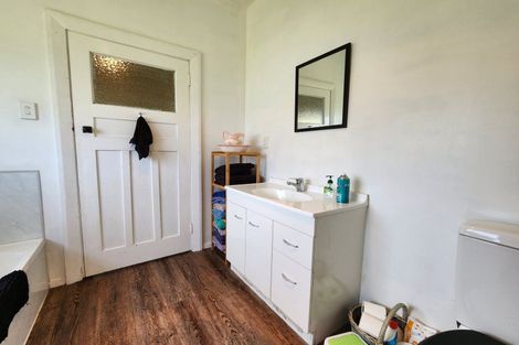 Photo of property in 20 Clifford Street, Blackball, 7804