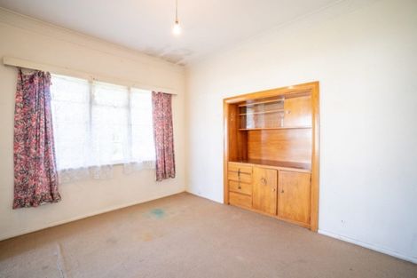 Photo of property in 2 Terrace Street, Roslyn, Palmerston North, 4414