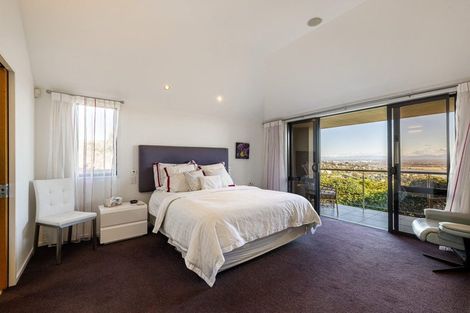 Photo of property in 60 Glenstrae Road, Redcliffs, Christchurch, 8081