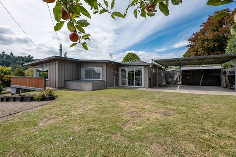 Photo of property in 34 Oxford Road, Lake Rotoma, Rotorua, 3074