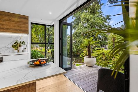 Photo of property in 100 Glandovey Road, Fendalton, Christchurch, 8052
