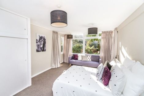 Photo of property in 1a Woodstock Terrace, Tawa, Wellington, 5028