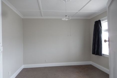 Photo of property in 20 Queens Drive, Kilbirnie, Wellington, 6022