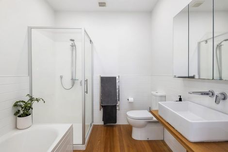 Photo of property in 20 Byron Street, Miramar, Wellington, 6022