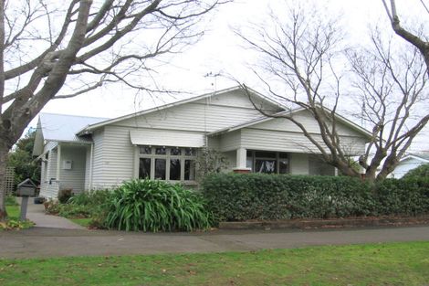 Photo of property in 36 Rangitane Street, Palmerston North, 4414