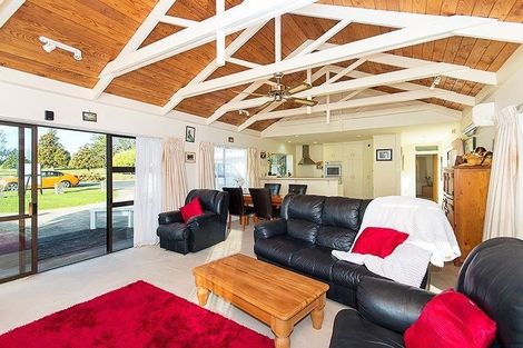 Photo of property in 42 Racecourse Road, Waiuku, 2123