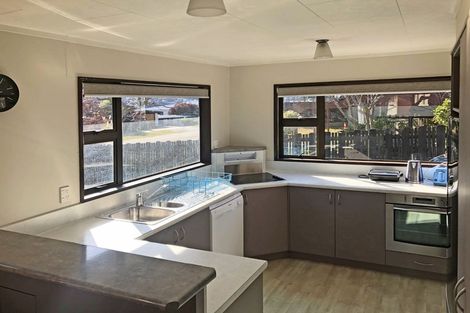 Photo of property in 15 Oregon Drive, Kelvin Heights, Queenstown, 9300