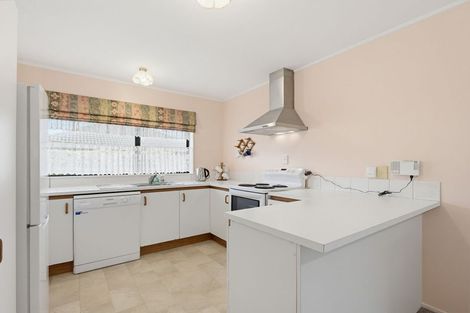 Photo of property in 2/13 Greers Road, Weymouth, Auckland, 2103