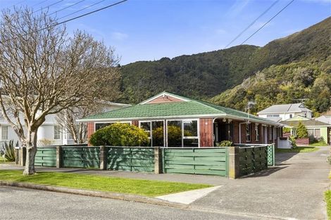 Photo of property in 1/11 Hayward Terrace, Waiwhetu, Lower Hutt, 5010