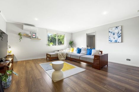 Photo of property in 59 Tamahere Drive, Glenfield, Auckland, 0629