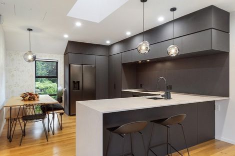 Photo of property in 32a Braemar Road, Castor Bay, Auckland, 0620