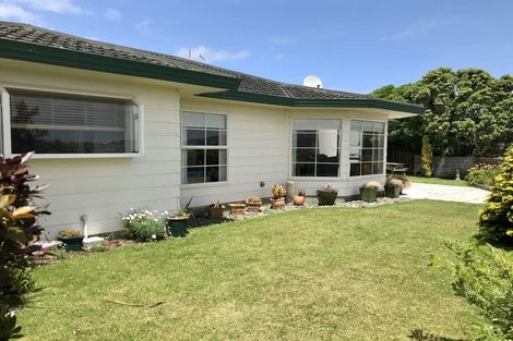 Photo of property in 8b Sunningdale Lane, Woodridge, Wellington, 6037