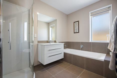 Photo of property in 33 Parklea Avenue, Halswell, Christchurch, 8025