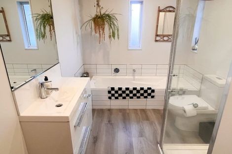 Photo of property in 40 Cunningham Terrace, Lyttelton, 8082