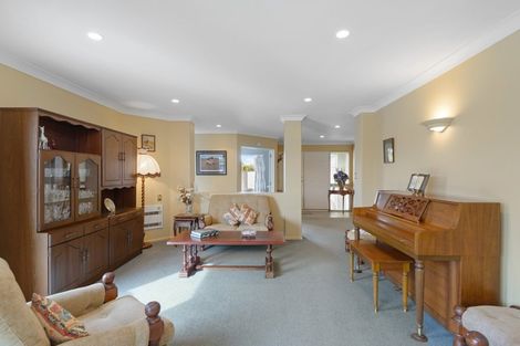 Photo of property in 3 Devon Crescent, Darfield, 7510