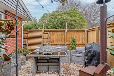 Photo of property in 1/5a Holliss Avenue, Cashmere, Christchurch, 8022