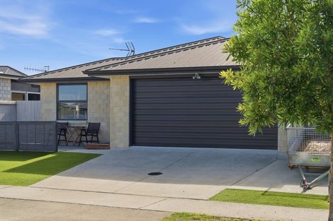 Photo of property in 3 Piata Street, Papamoa Beach, Papamoa, 3118