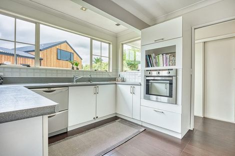 Photo of property in 11 Sunny Crescent, Huapai, Kumeu, 0810