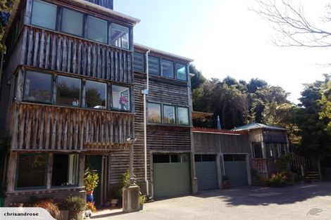 Photo of property in 90 Tawhai Street, Stokes Valley, Lower Hutt, 5019