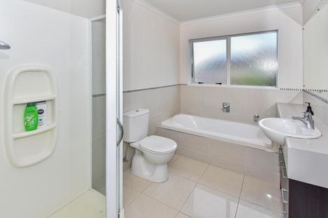 Photo of property in 7 Stranraer Crescent, Wattle Downs, Auckland, 2103