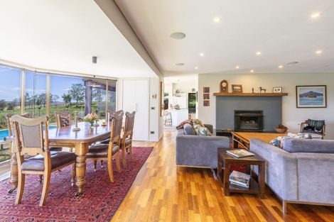 Photo of property in 15a Maharakeke Road, Waipukurau, 4281