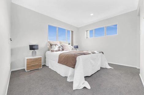 Photo of property in 97 Baverstock Road, Flat Bush, Auckland, 2016